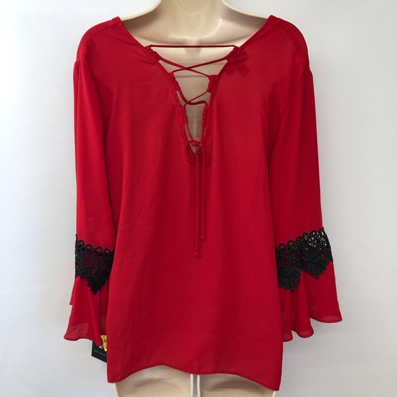 NWT I.N. San Franscisco Red Back Lace Top - Picture 2 of 16